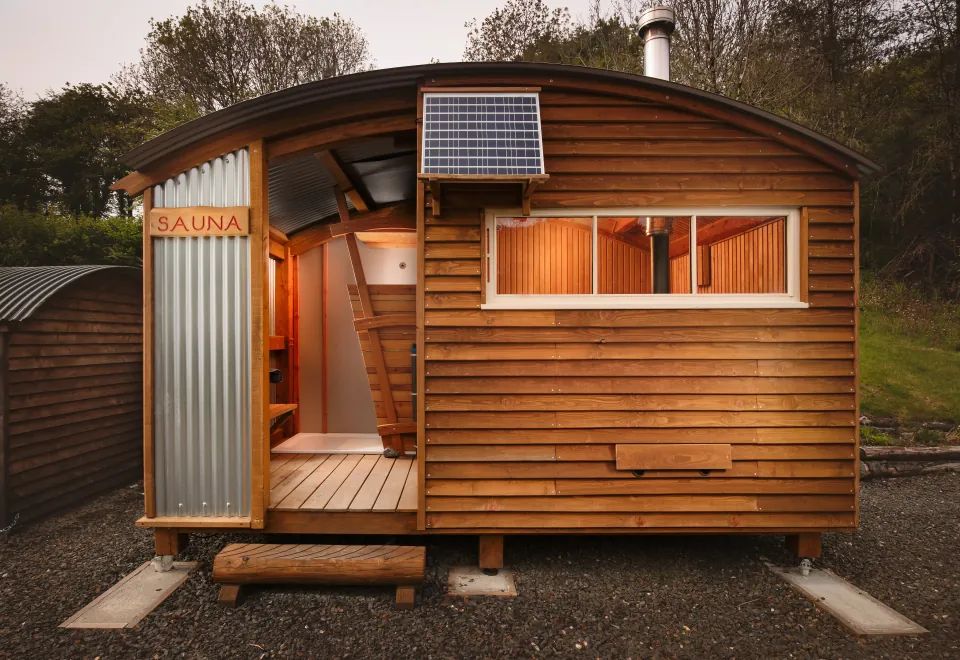 wood-fired-sauna-sustainable-getaway-timber-cabins-devon